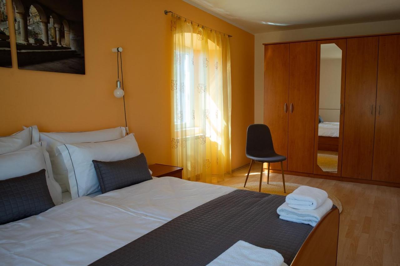 Olive Tree Apartments Umag Ngoại thất bức ảnh