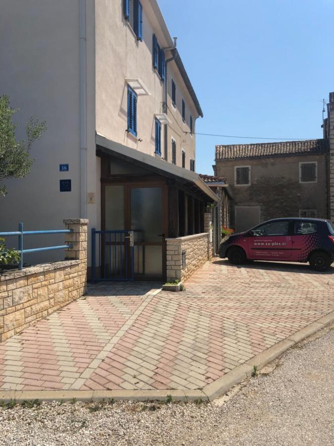 Olive Tree Apartments Umag Ngoại thất bức ảnh